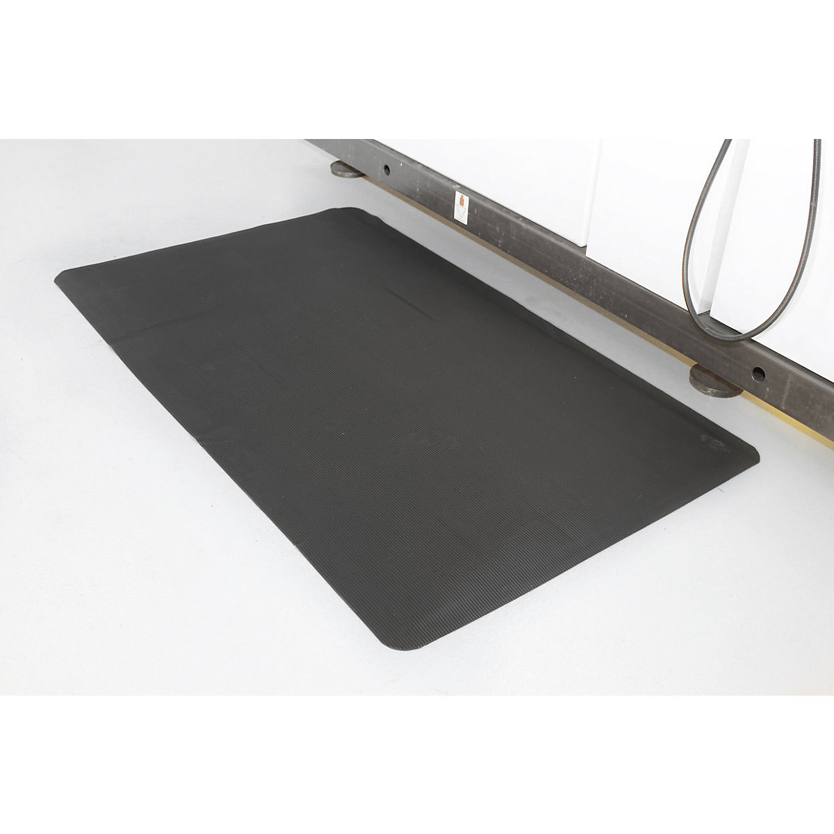 FLUTED RIBBED ergonomic matting – COBA (Product illustration 2)-1