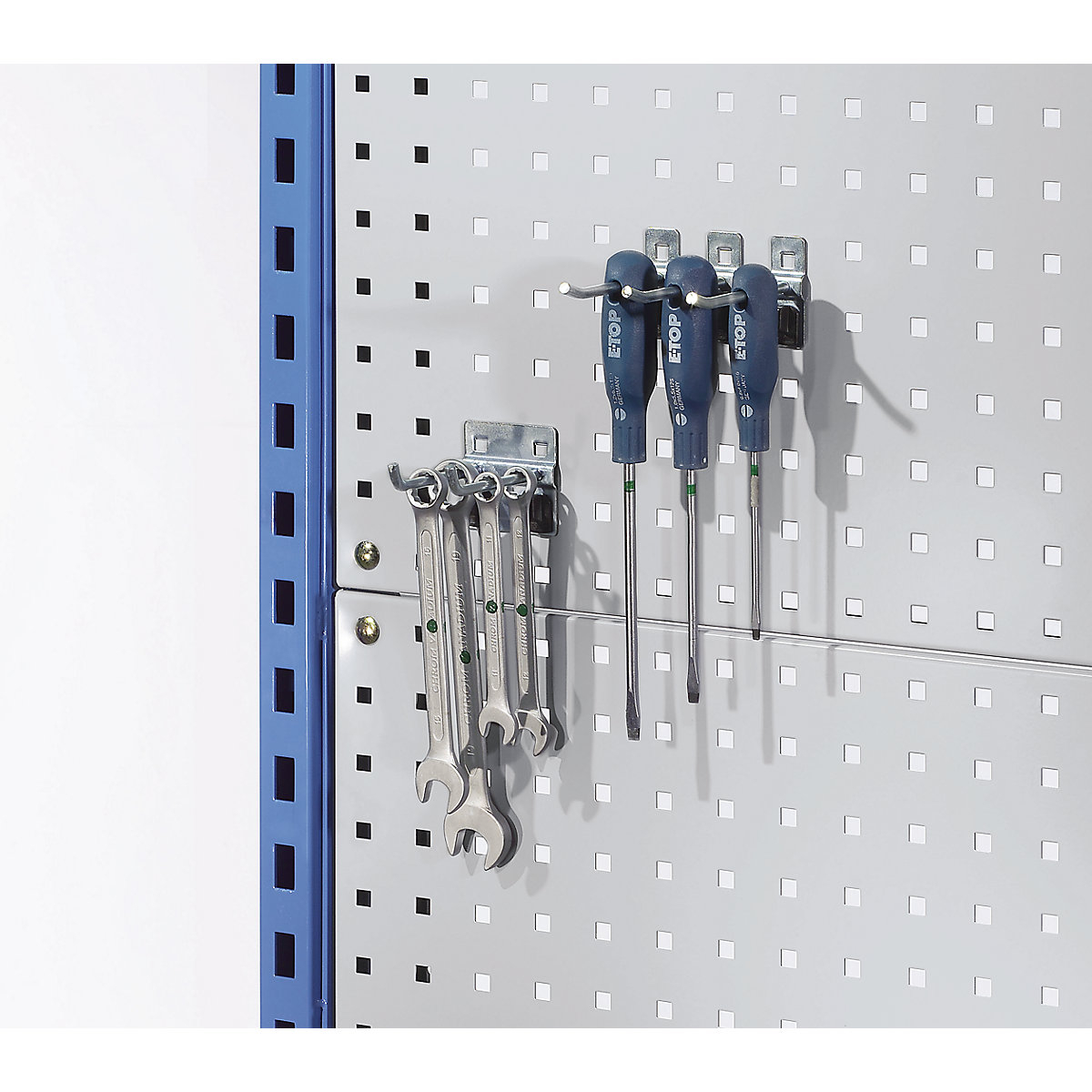 Perforated panel add-on for assembly trolley - eurokraft pro