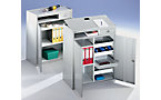 Werkzeugschrank mit klappbarem Schreibpult