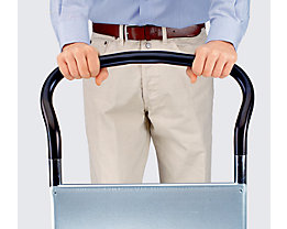 Ergonomic push handle