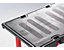 <b>Non-slip surface</b><br/>The textured surface prevents loads from sliding around