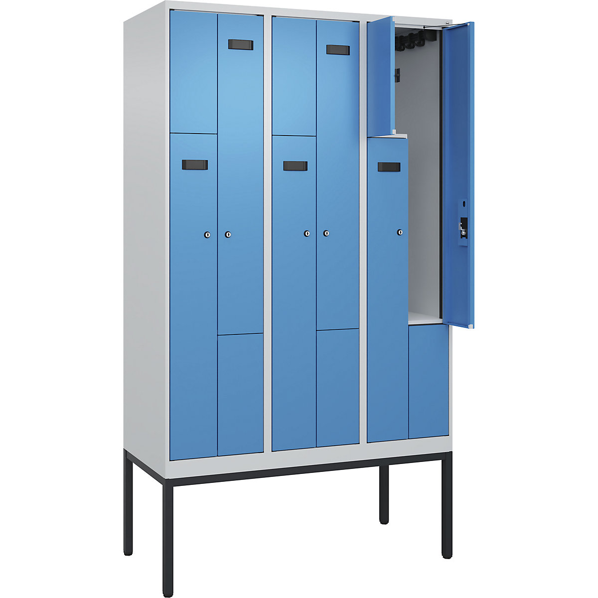 Evolo PLUS Z-rekeszes öltözőszekrény, 3 fülke, világosszürke / világoskék, szé 1200 mm, 6 rekesz, keskeny lábakkal, hengerzárral-68