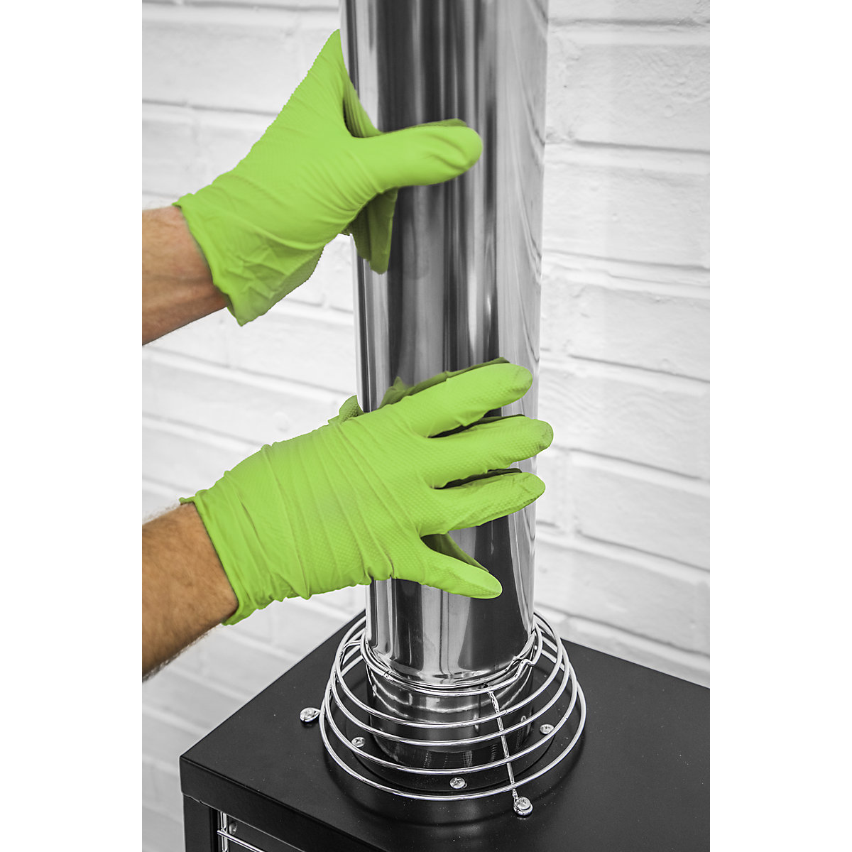 Sealey Diamond Grip Extra-Thick Nitrile Powder-Free Gloves (Product illustration 4)-3