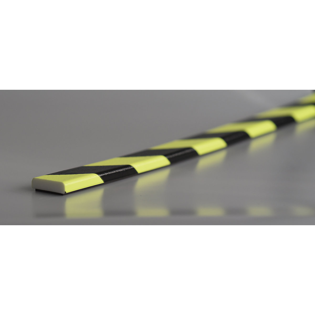 Knuffi®-oppervlaktebescherming – SHG, type F, stuk van 1 m, zwart/fluorescerend, magneethoudend-21