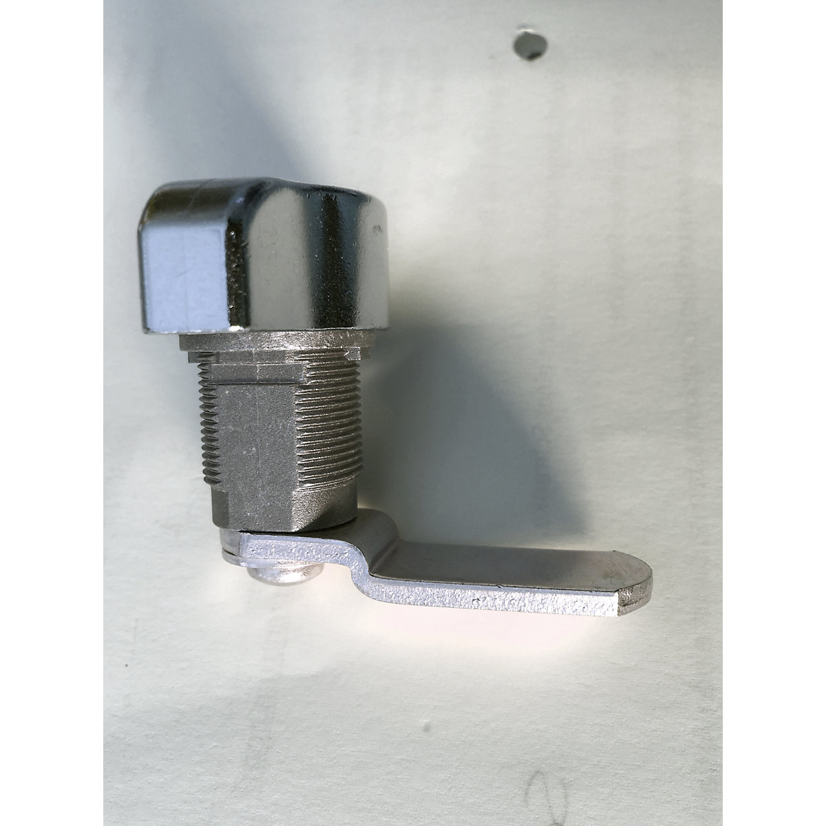 Rotary bolt lock (Product illustration 3)-2