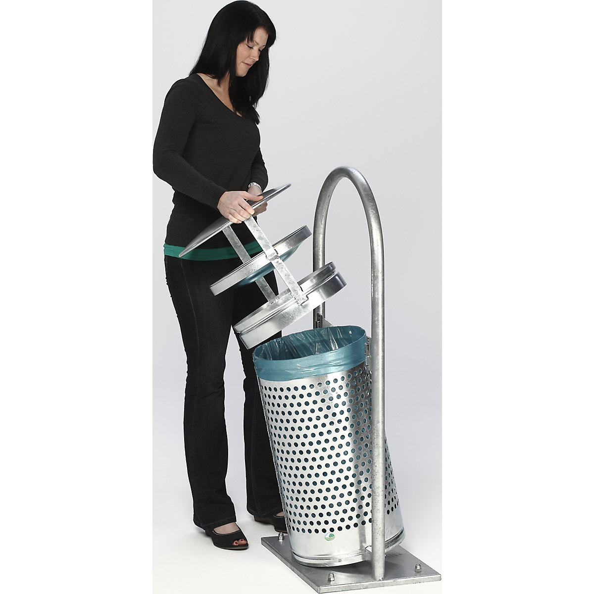 Posacenere combinato con tubo curvato e tettuccio – VAR (Foto prodotto 2)-1