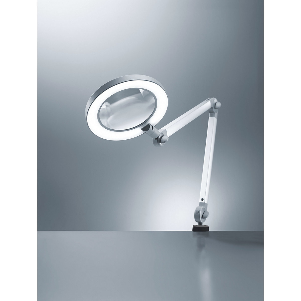 Lampada a LED con lente d'ingrandimento – Waldmann (Foto prodotto 5)-4