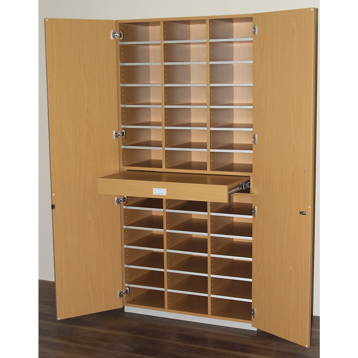 Sortierschrank mit Flügeltüren und Sortiertisch eurokraft pro (Produktabbildung 5)