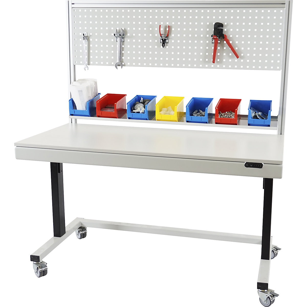 Mesa de trabajo con panel perforado, de altura regulable eléctricamente &ndash; eurokraft pro