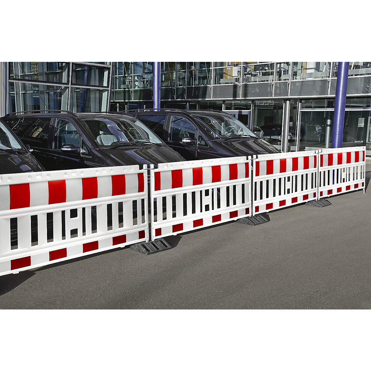 Plastic barrier fencing with reflective film (Product illustration 2)-1