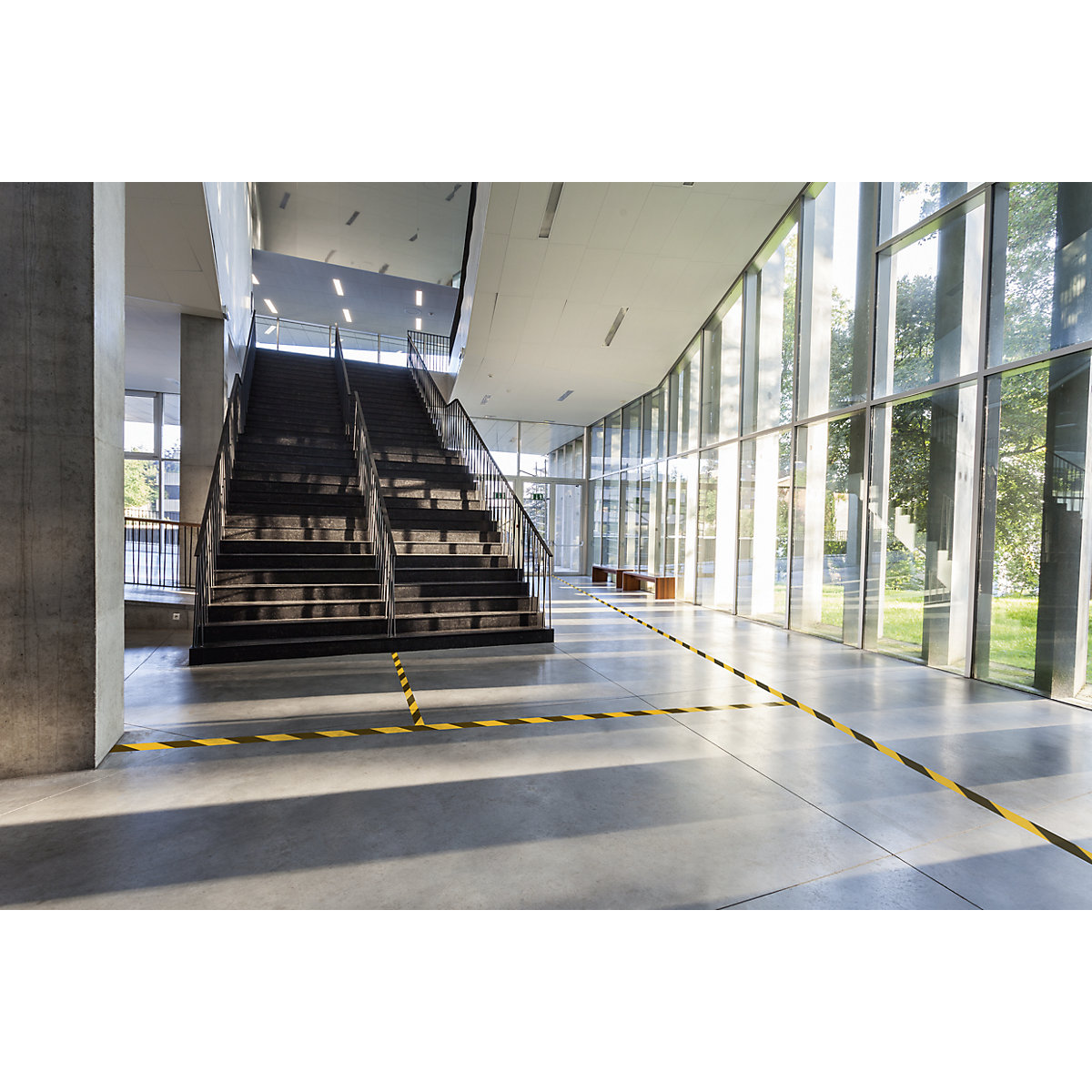 Bodenmarkierungsband DURALINE® STRONG DURABLE (Produktabbildung 3)-2