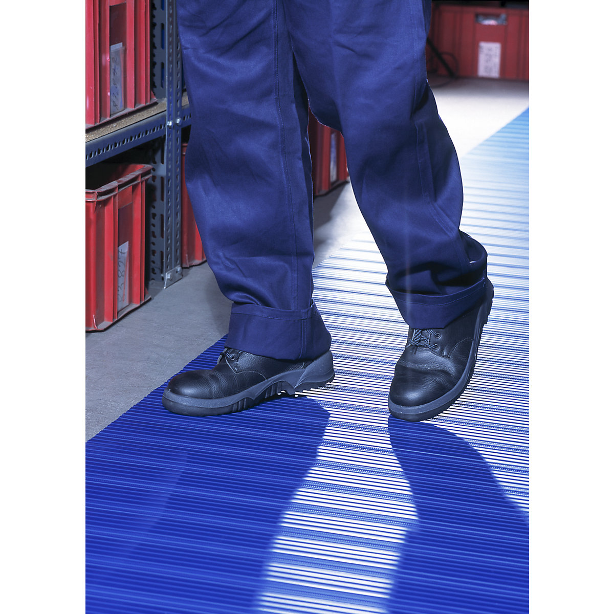 EHA Soft PVC Anti-Fatigue Runner Blue 600mm 10