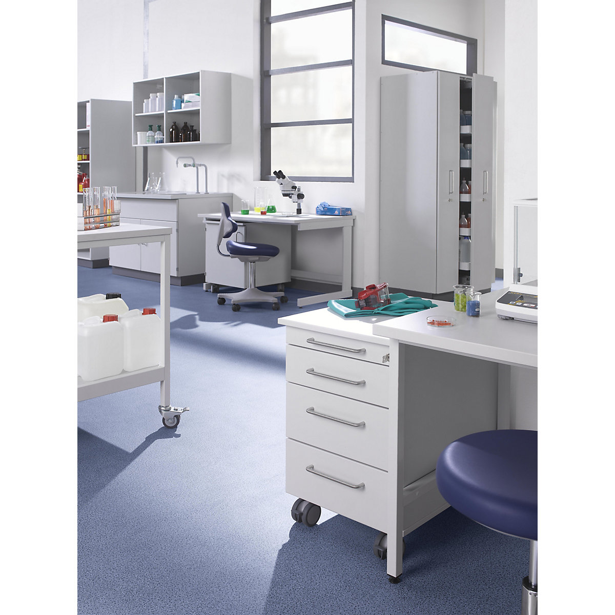 Table de pesage de laboratoire (Illustration du produit 3)-2