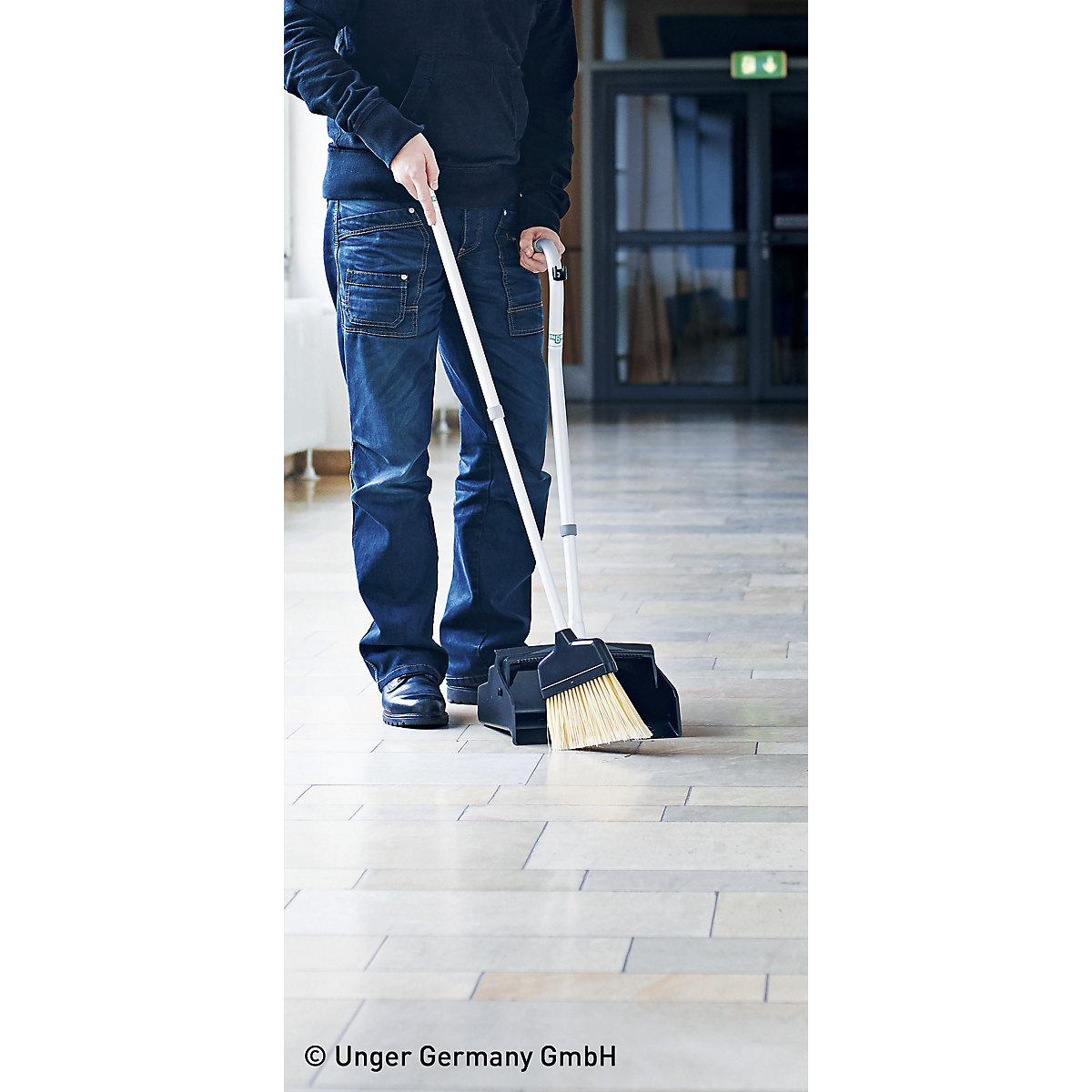 Unger – Dustpan with broom, telescopic handle (Product illustration 2)