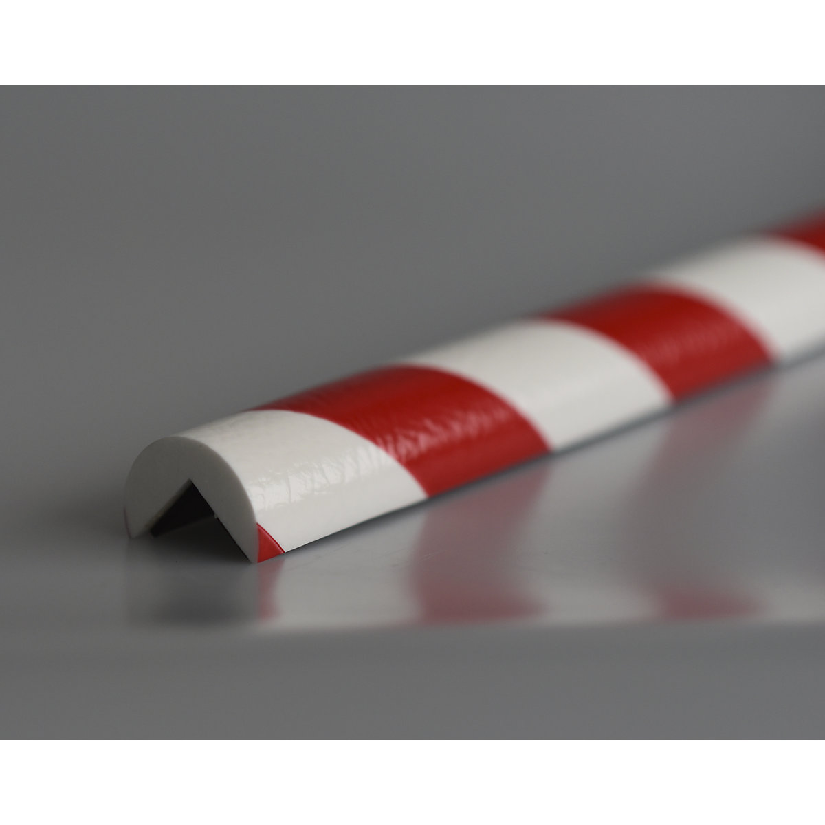 Protección de esquinas Knuffi® – SHG, tipo A, pieza de 1 m, rojo y blanco, imantado-22