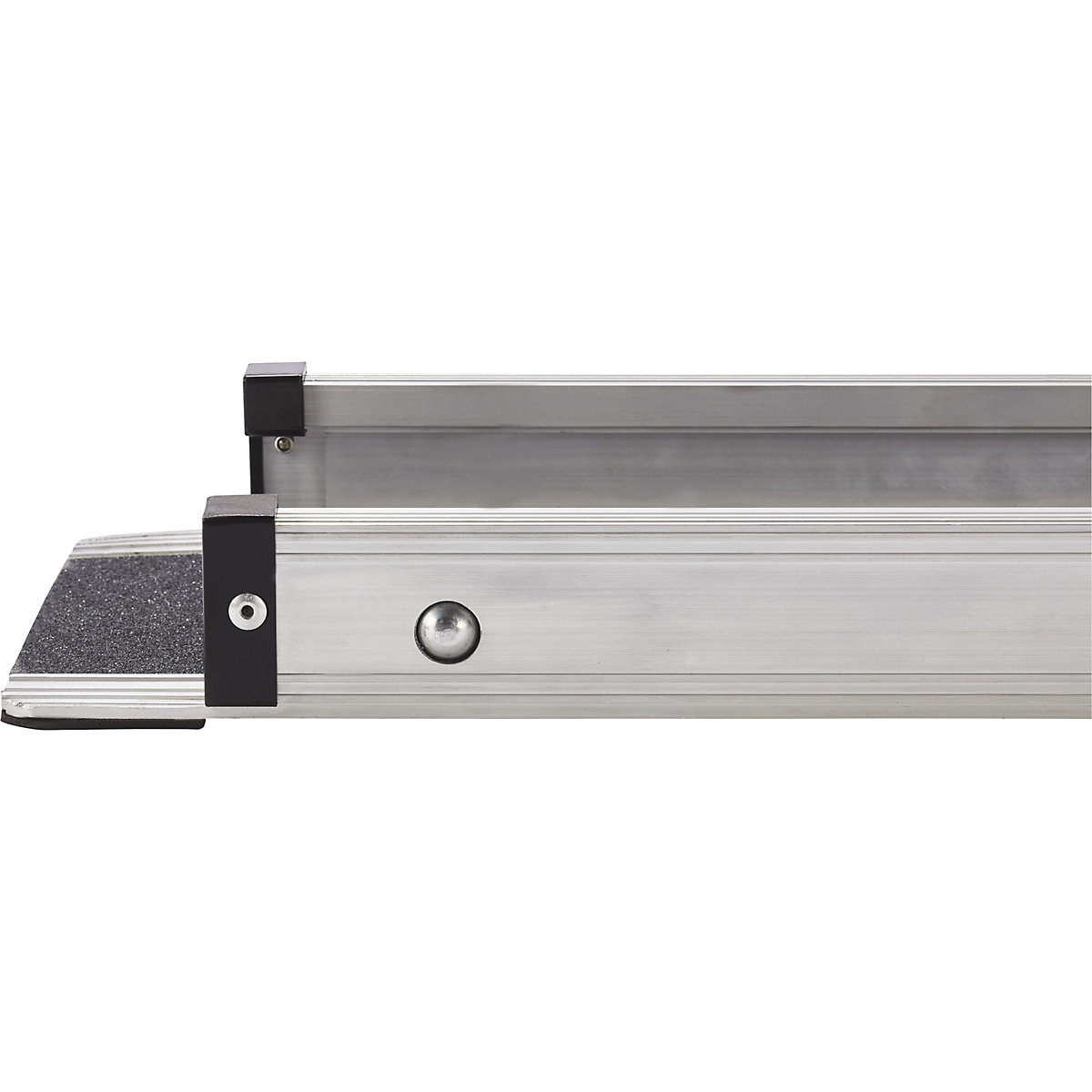 Rampa di accesso con rivestimento antiscivolo – Mottez (Foto prodotto 5)-4