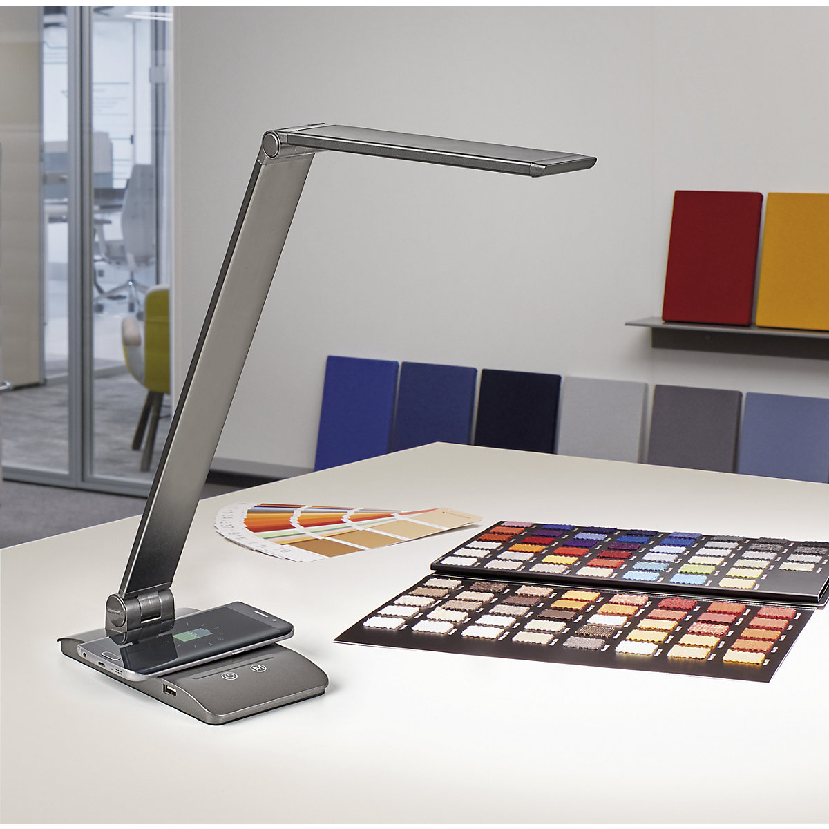 MAUL – Lampă LED de birou MAULstella colour vario (Imagine produs 5)