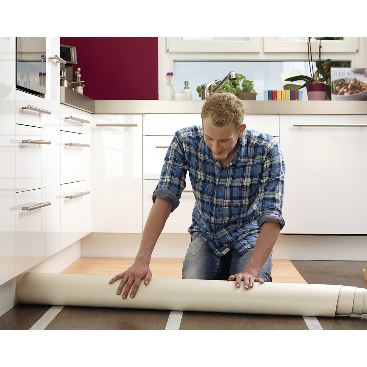 Cinta adhesiva por ambos lados – tesa (Imagen del producto 2)-1