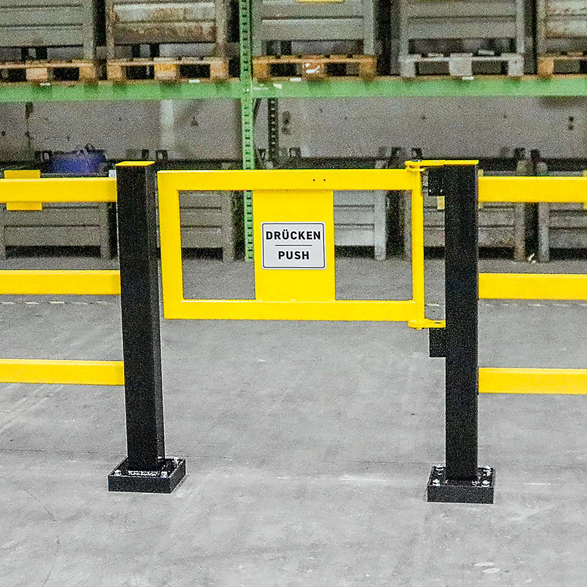 Porta com mola de pressão para gradeamento – Black Bull (Imagem do produto 4)-3