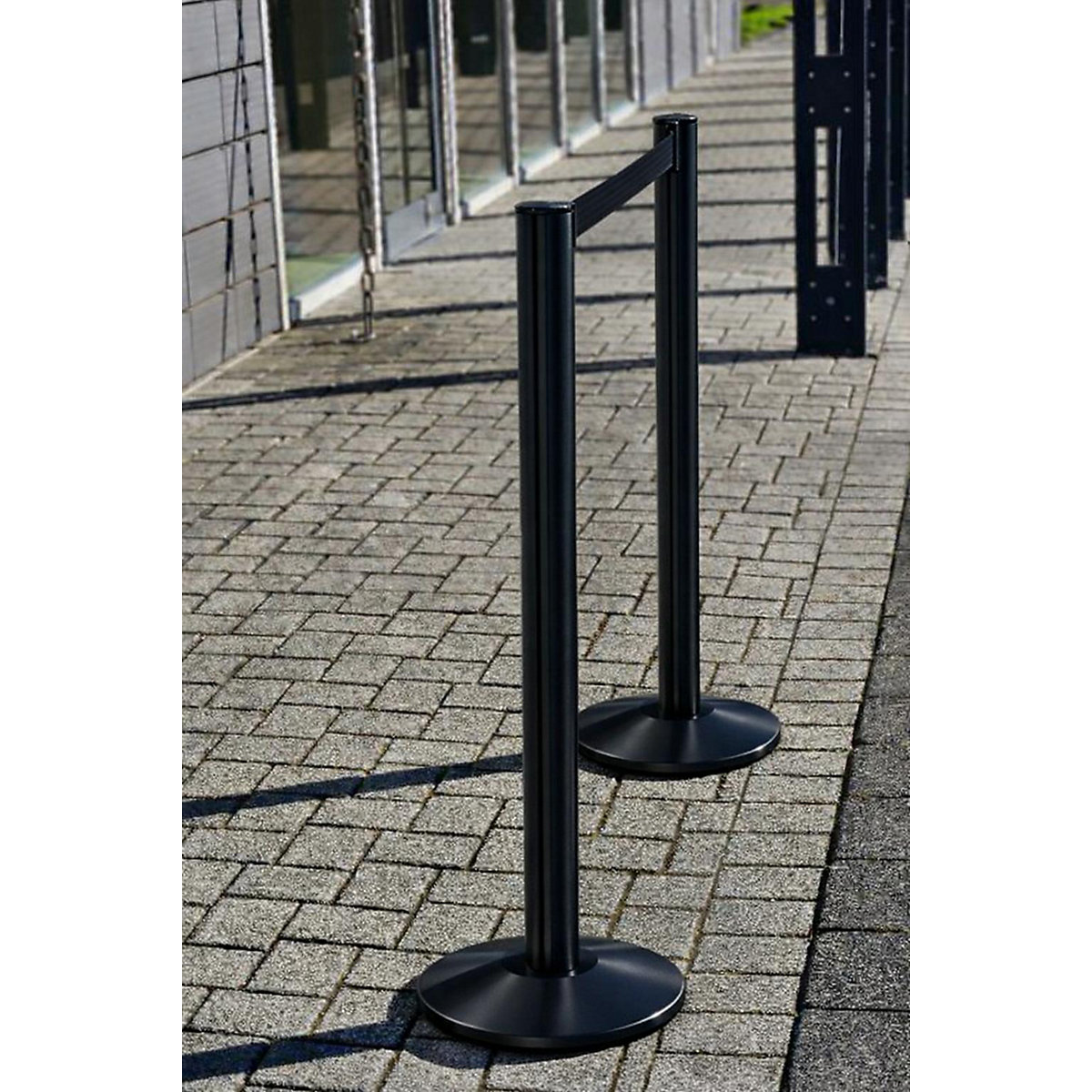 Poste de aluminio con cinta (Imagen del producto 5)-4