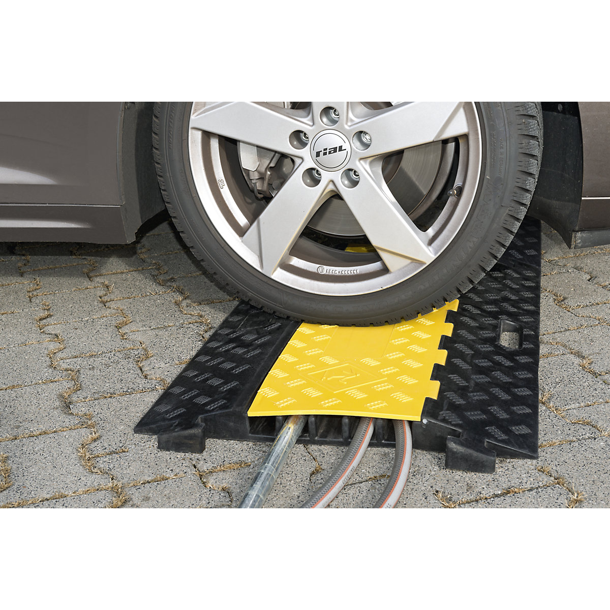 Canaleta para cables, altura 50 mm – Moravia (Imagen del producto 2)-1