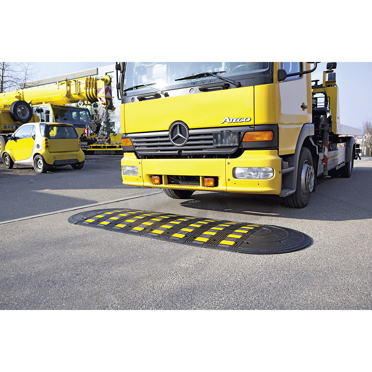 Resalto para pavimento, caucho reciclado – Moravia (Imagen del producto 3)-2