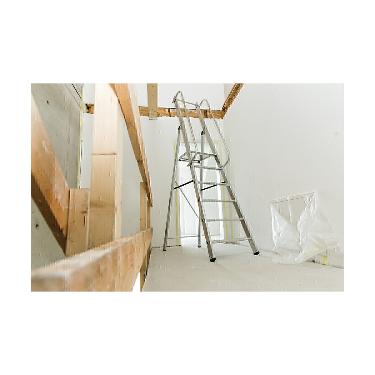 Escalera de tijera de peldaños planos de aluminio – MUNK (Imagen del producto 2)-1