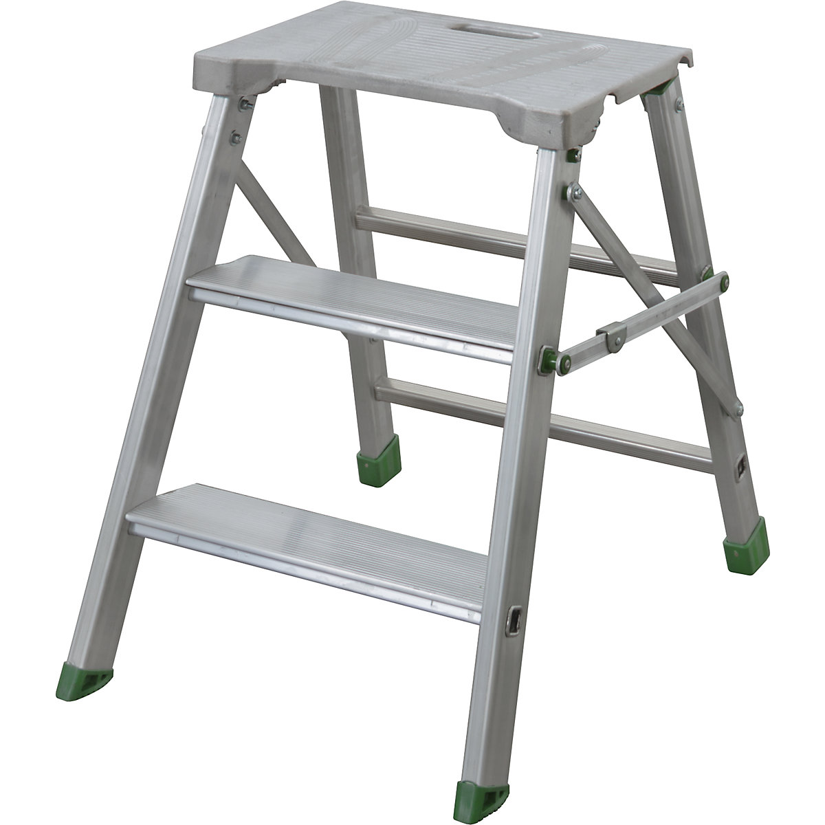 Escalerilla plegable de aluminio