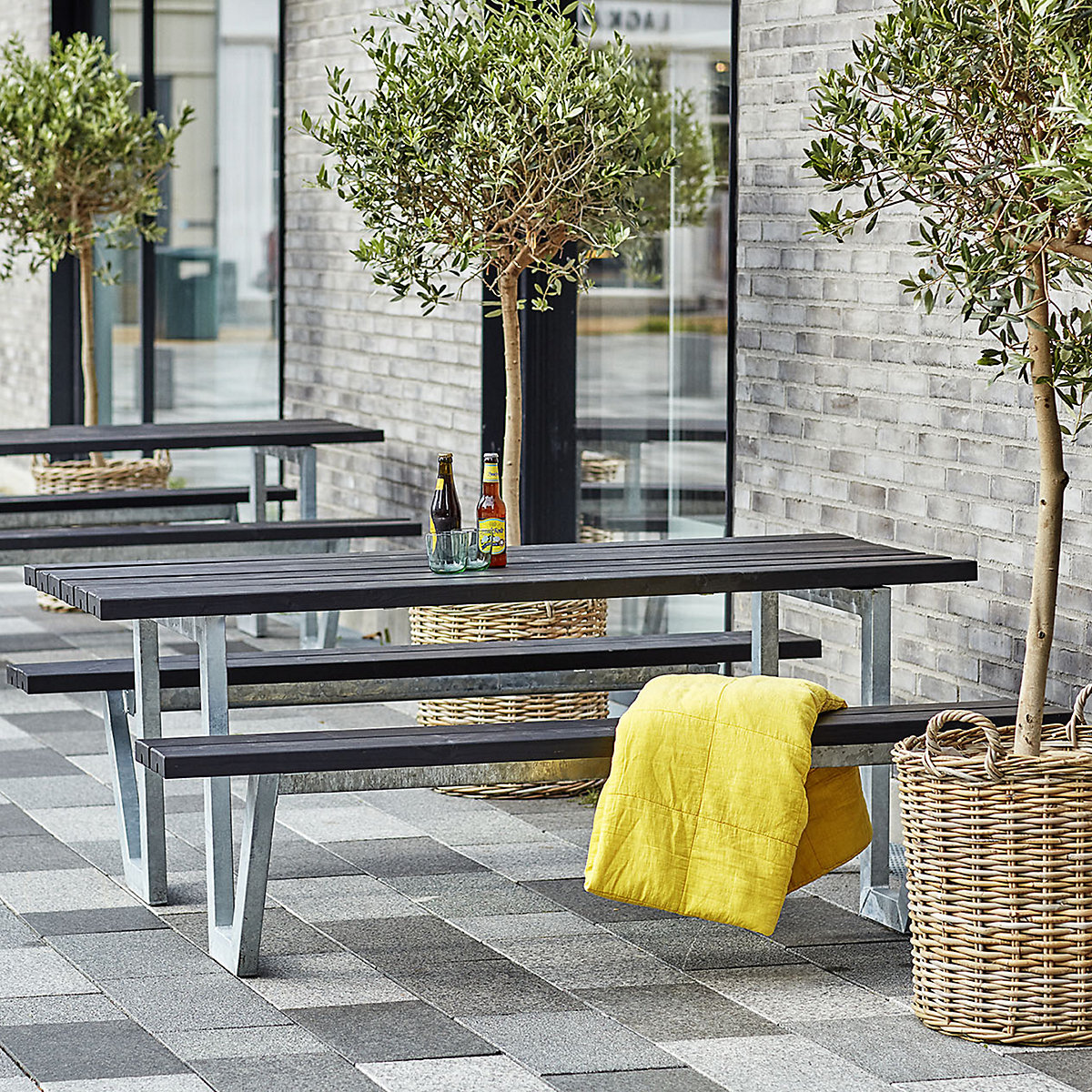 Conjunto de bancos e mesa para 6 pessoas (Imagem do produto 3)-2