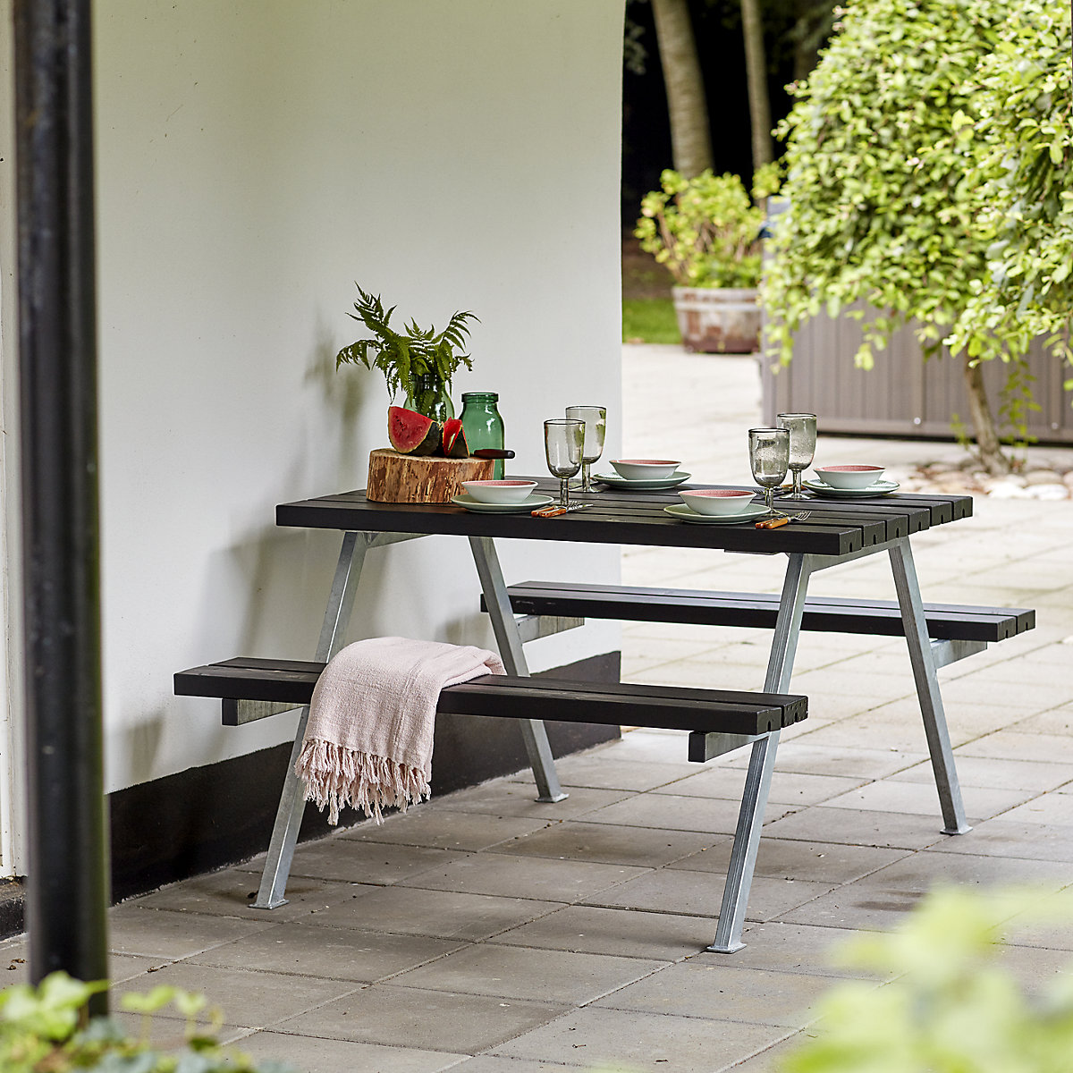 Conjunto de bancos e mesa (Imagem do produto 2)-1