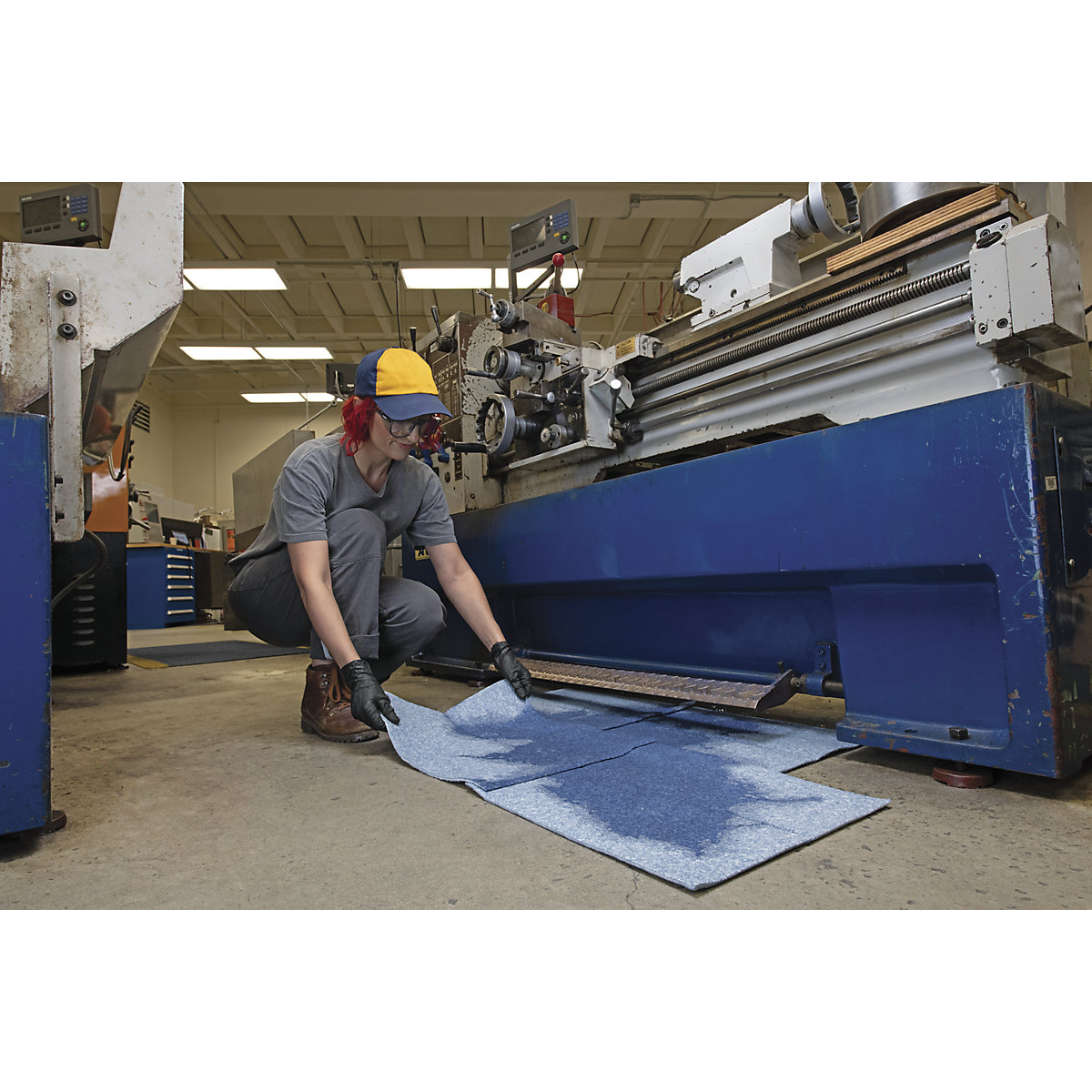 BLUE® absorbent sheeting mat – PIG (Product illustration 3)-2