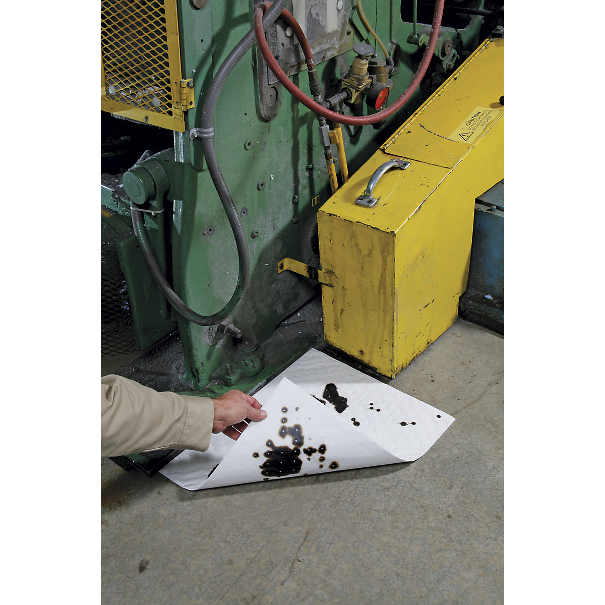 Oil-Only absorbent sheeting mat – PIG (Product illustration 2)-1