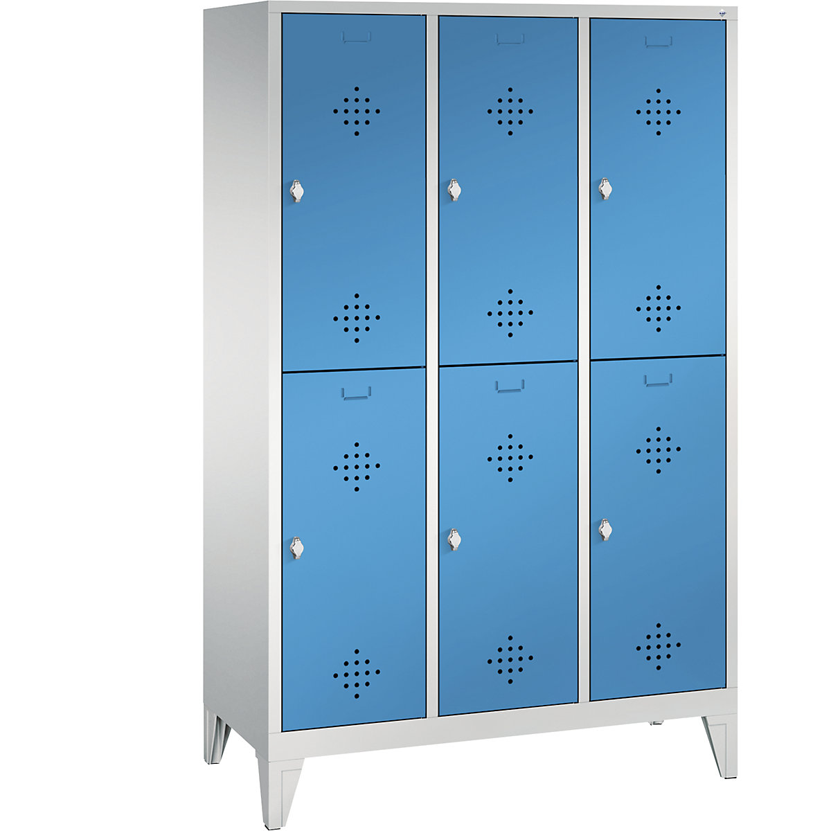 C+P – Armário de vestiário CLASSIC com pés, de dois andares, 3 compartimentos, 2 cacifos cada, largura do compartimento 400 mm, cinzento claro/azul claro