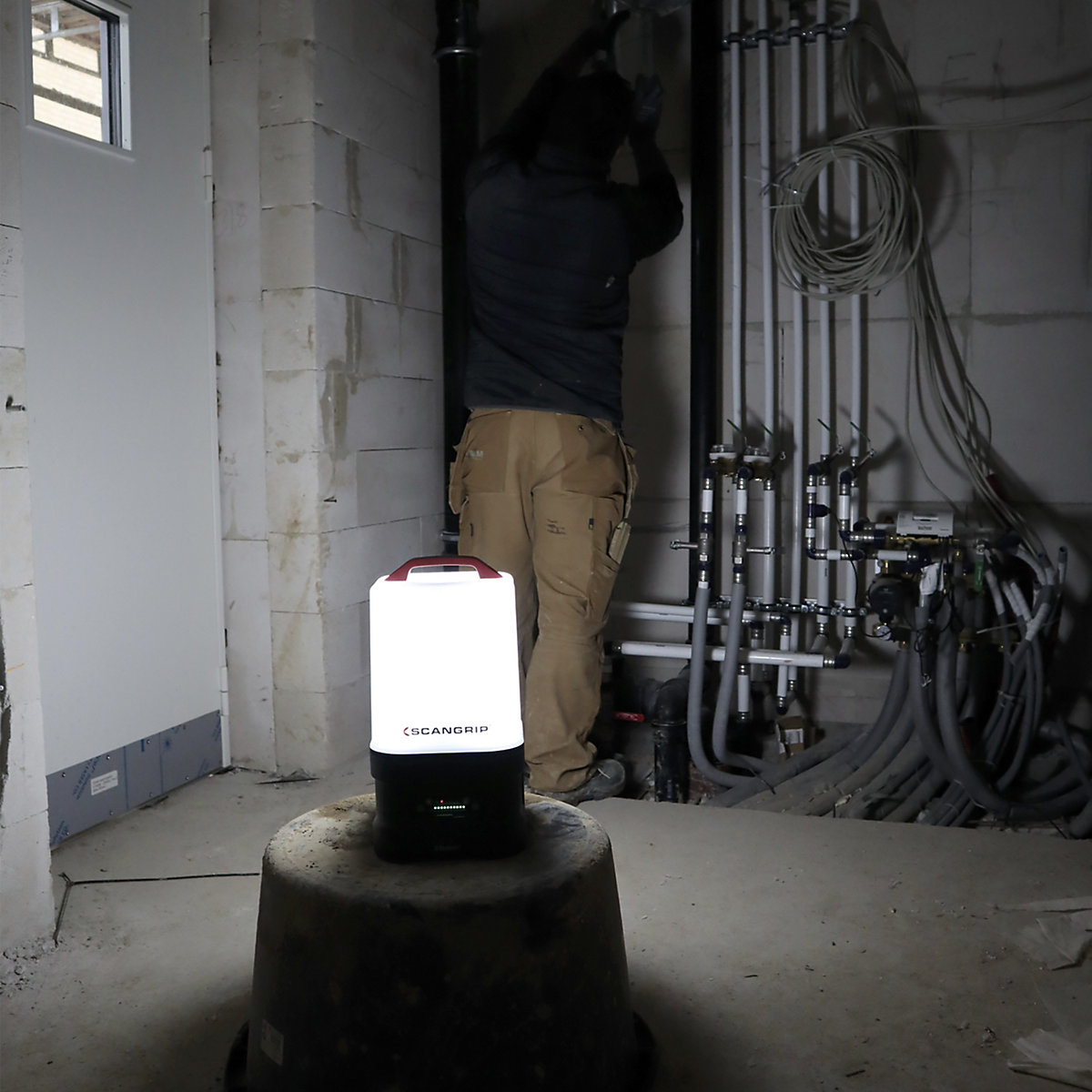 SCANGRIP – Lanterna de trabalho LED recarregável AREA SPS 10 (Imagem do produto 9)