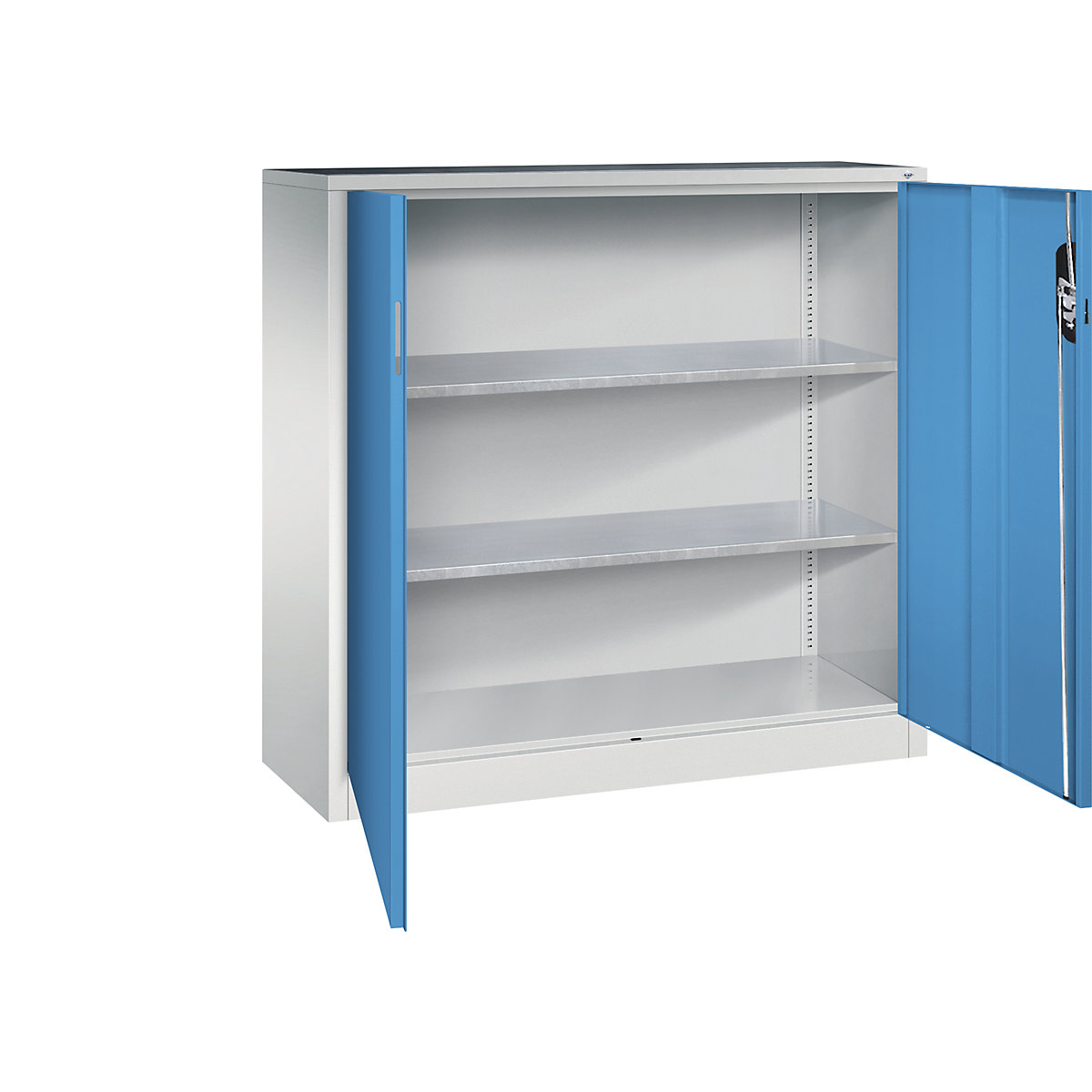 Armoire d'atelier hauteur bureau à portes battantes – C+P