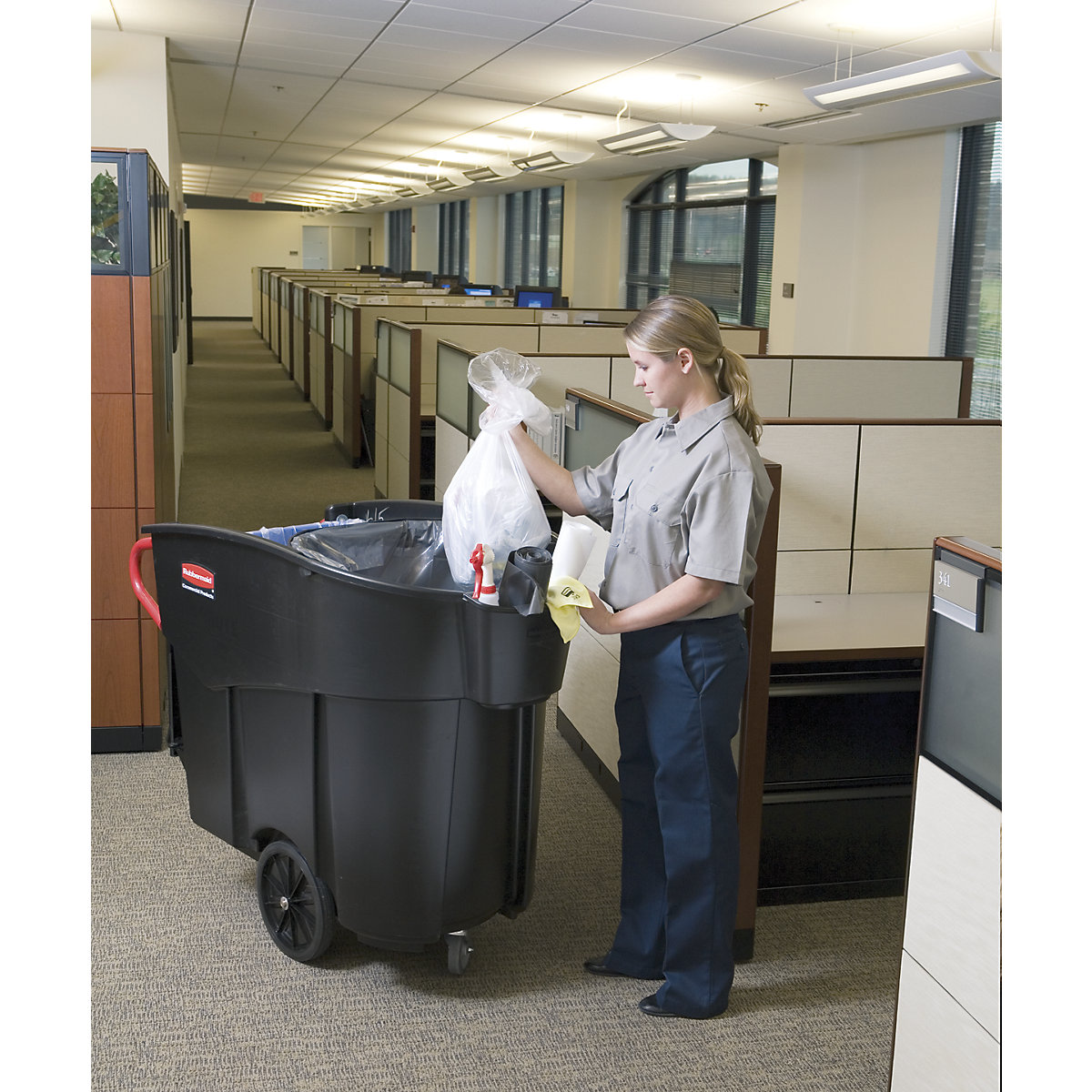 Mega BRUTE® mobile waste collector – Rubbermaid (Product illustration 16)-15