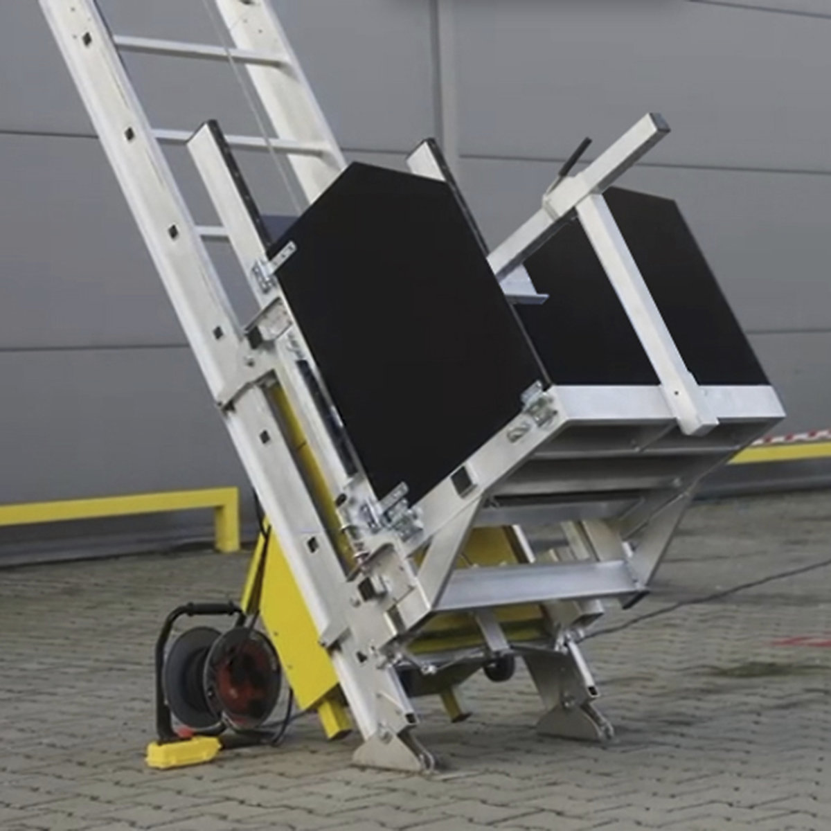 Drabest 7-in-1 Industrial Ladder Hoist (Product illustration 3)-2