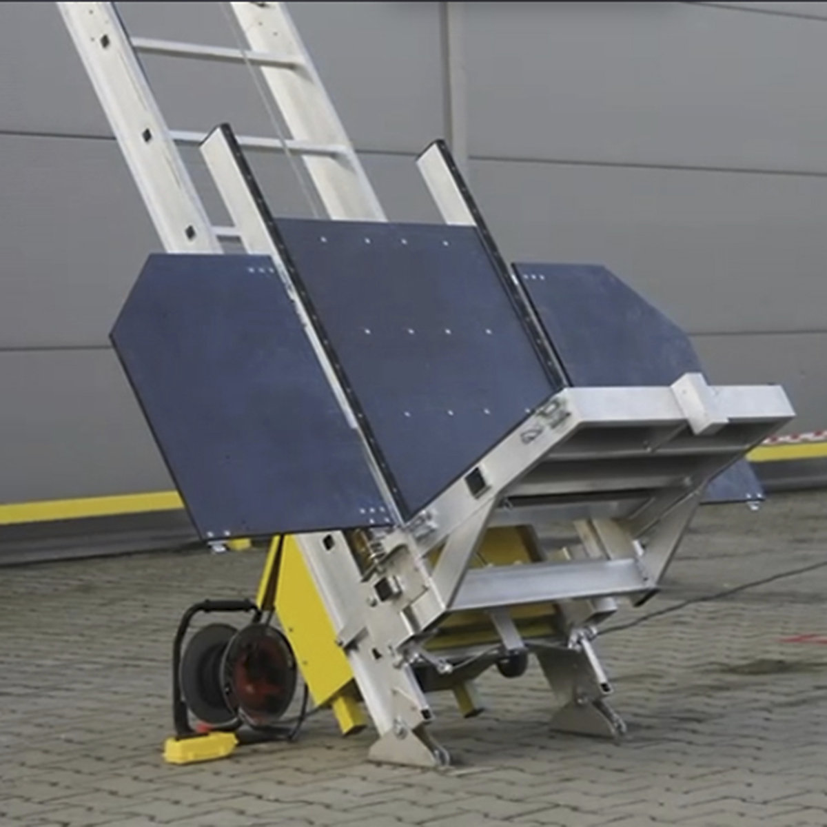 Drabest 7-in-1 Industrial Ladder Hoist (Product illustration 5)-4