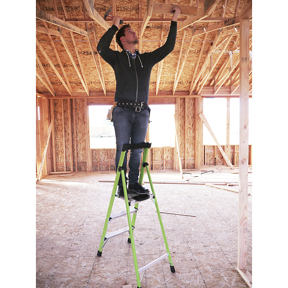 Little Giant MightyLite Fibreglass Step Ladder (Product illustration 9)-8