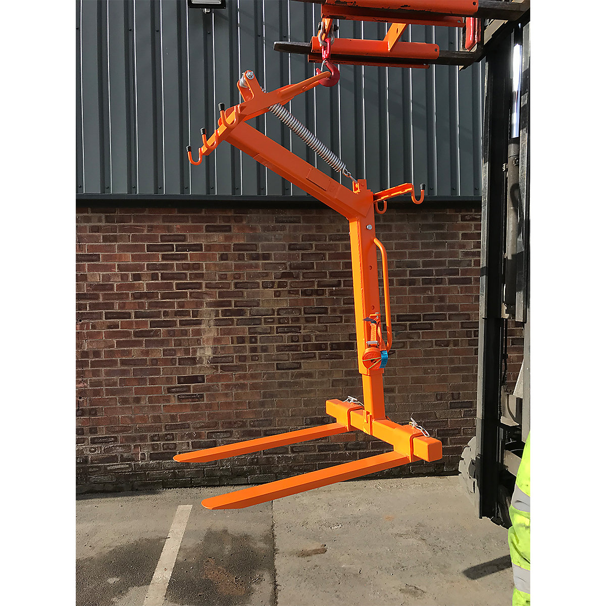 Invicta Automatic Pallet Forks