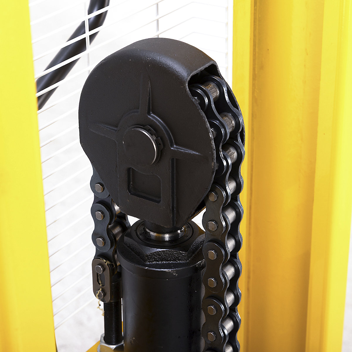 BiGDUG Manual Pallet Stacker (Product illustration 12)-11