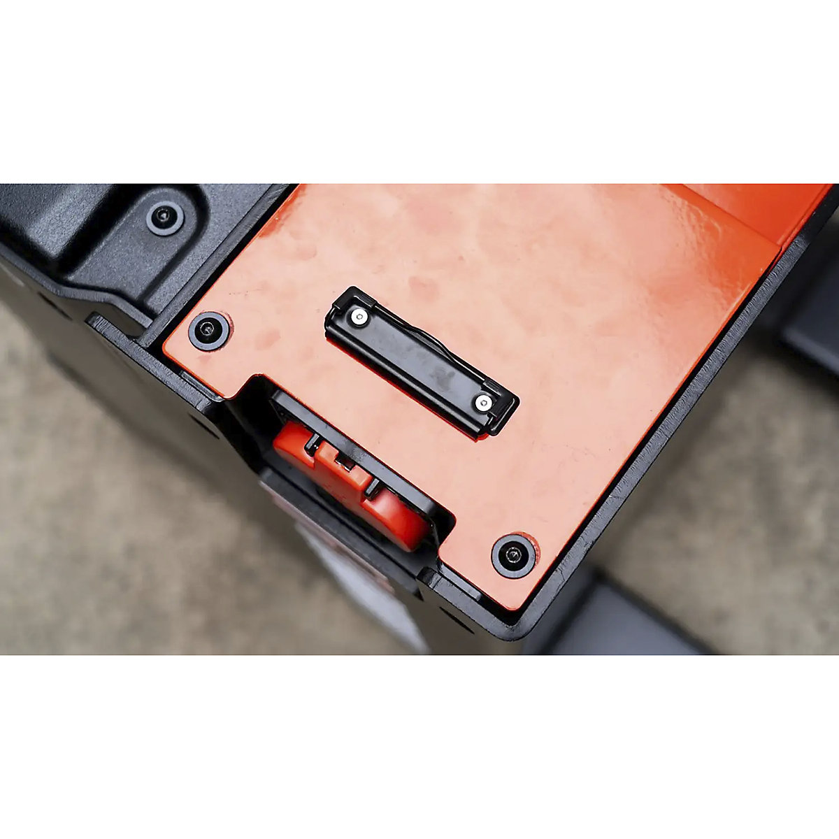 EP Ride-On Powered Pallet Truck | BS EN3691-5 (Product illustration 9)-8