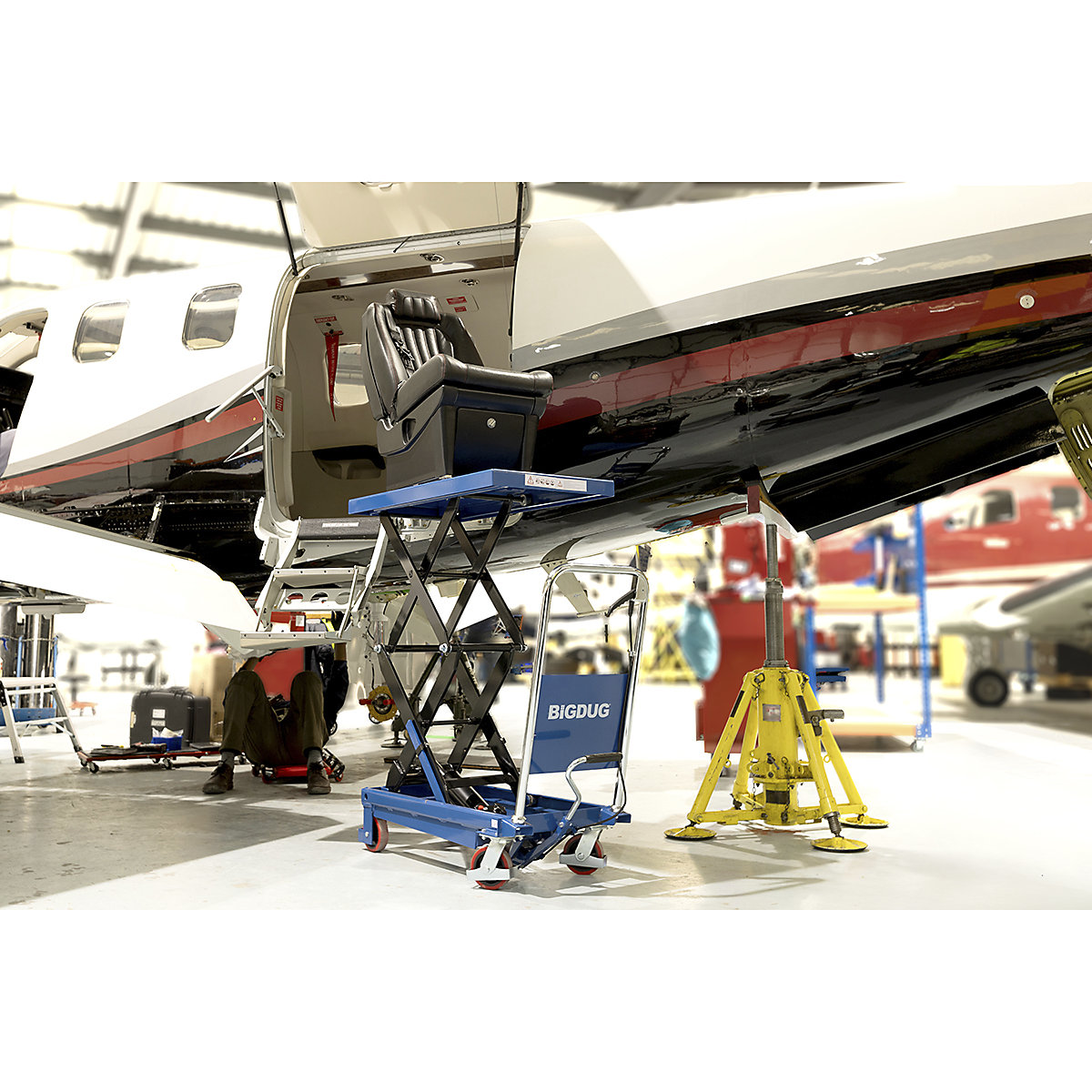 BiGDUG Essentials Manual Scissor Lift Tables (Product illustration 13)-12