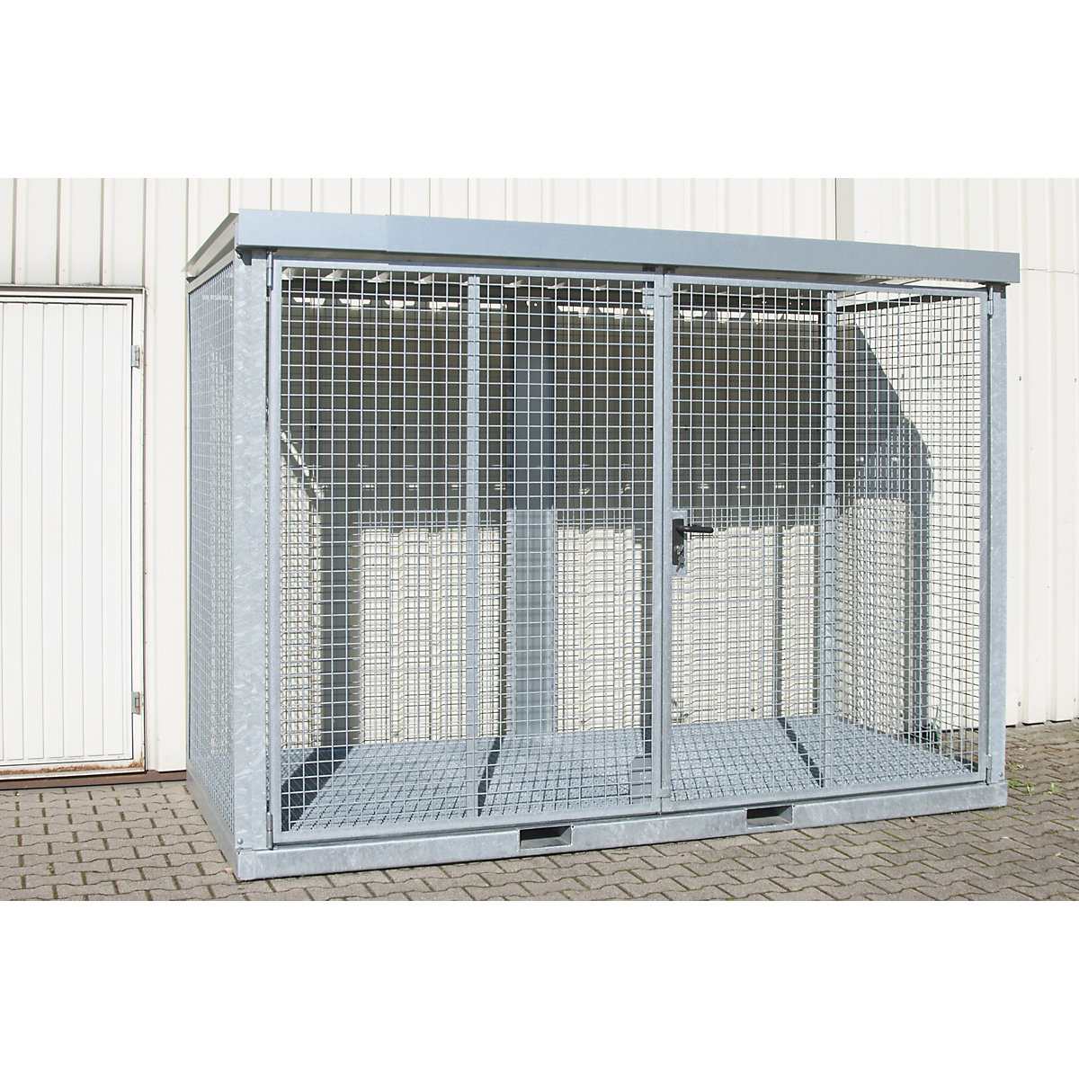 Assembled mesh gas cylinder cage - eurokraft pro