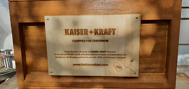 Der KAISER+KRAFT Bienenstock