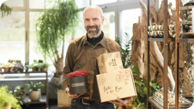 Zarte Rosenblüten aus der Box ler