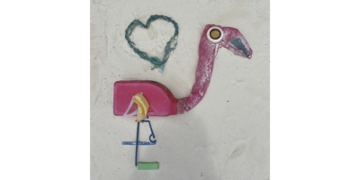 Turning rubbish into art – Flamingo
