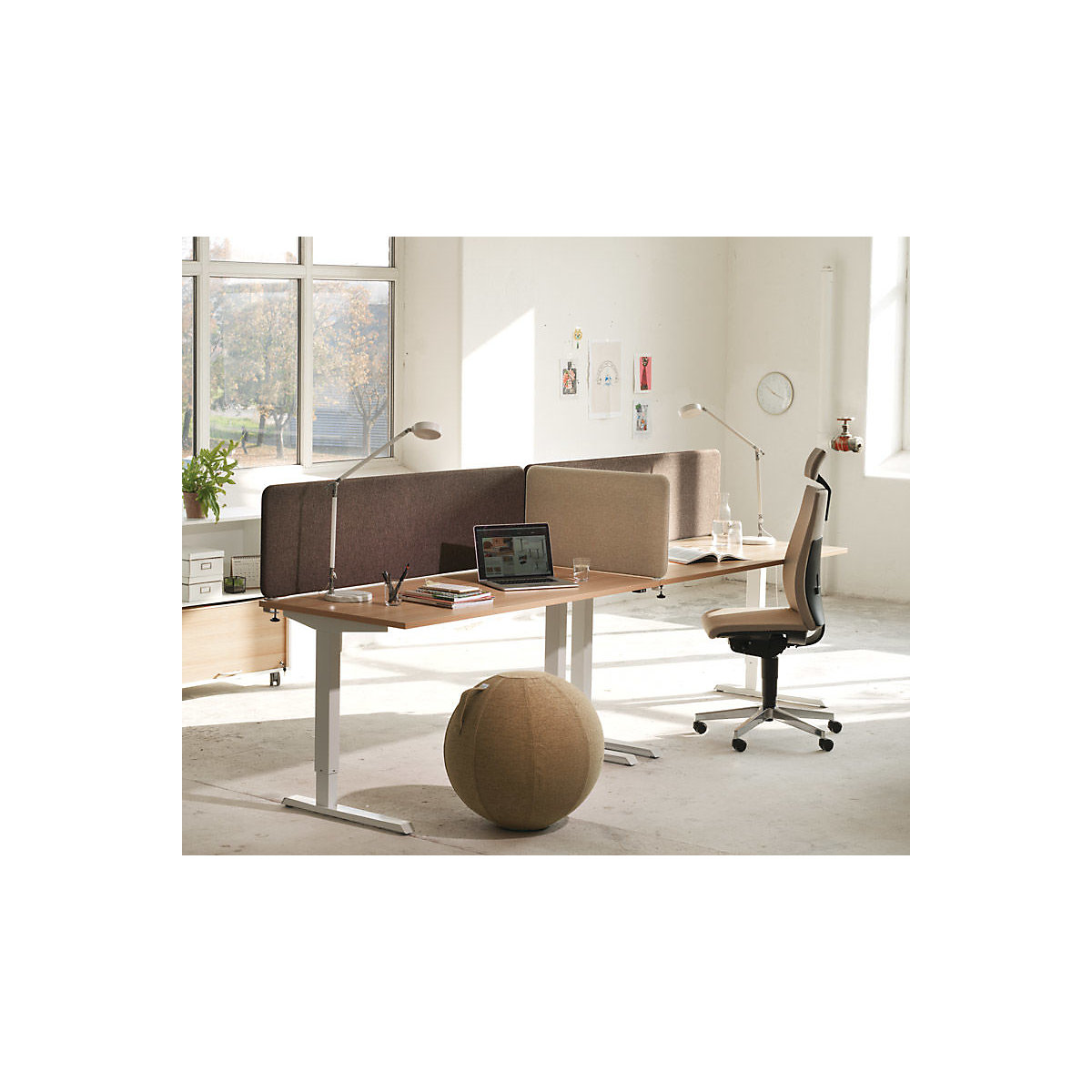 Venla íróasztal, elektromosan állítható magasságú – eurokraft basic (Termék képe 2)-1