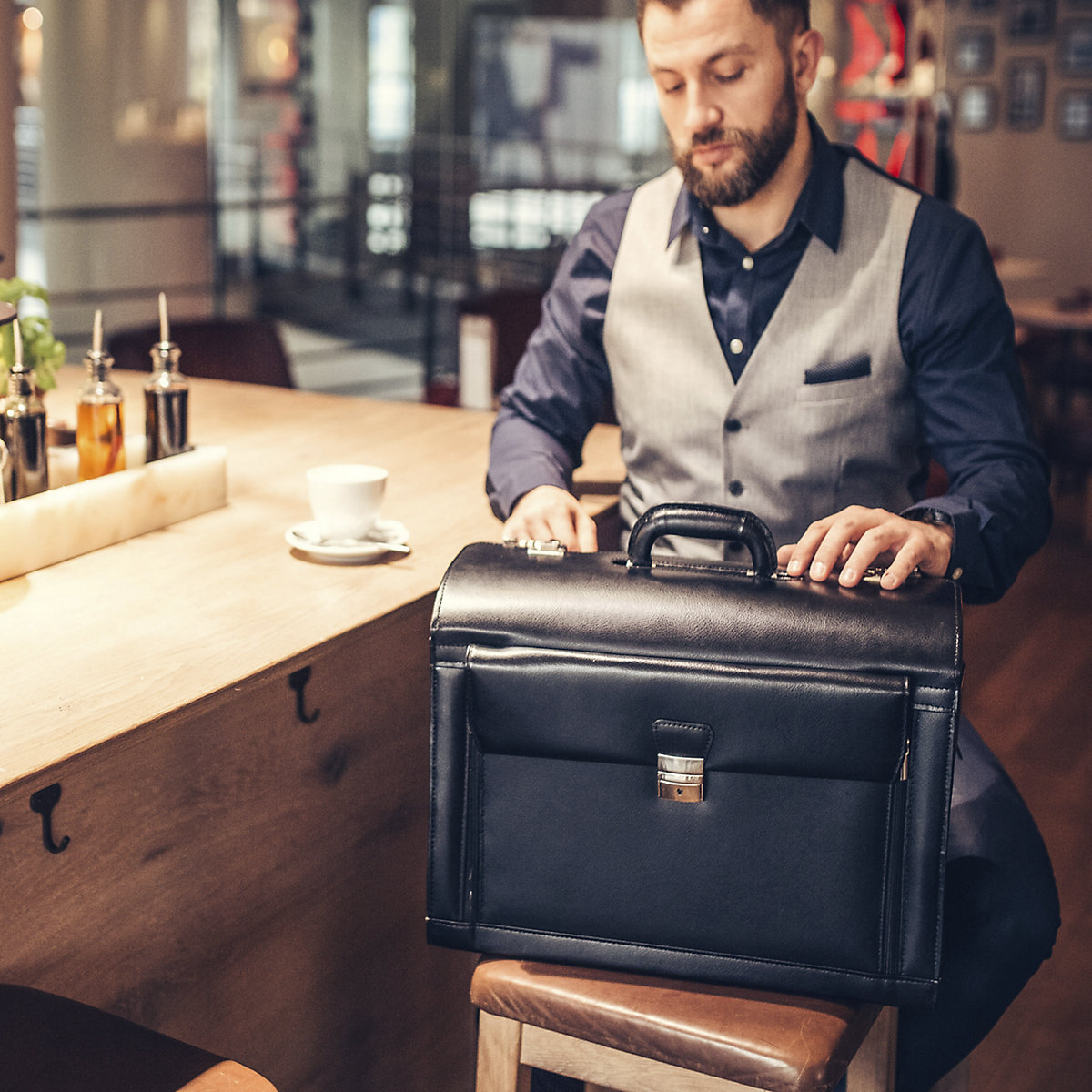 Pilotný kufor (Zobrazenie produktu 6)-5