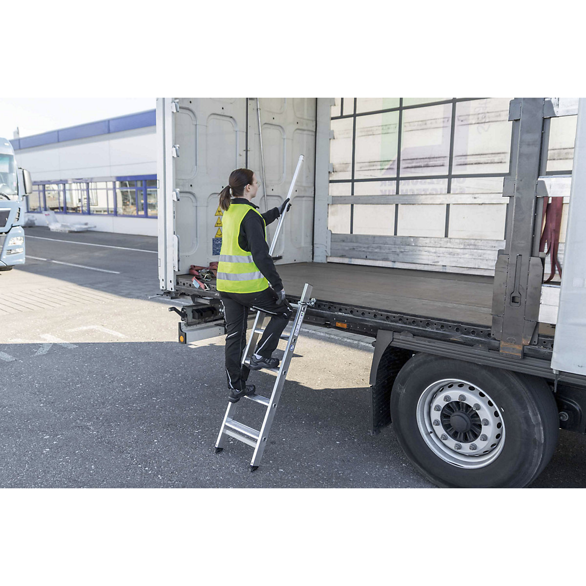 Aanlegladder met treden vrachtwagen / aanhangwagen – MUNK (Productafbeelding 6)-5